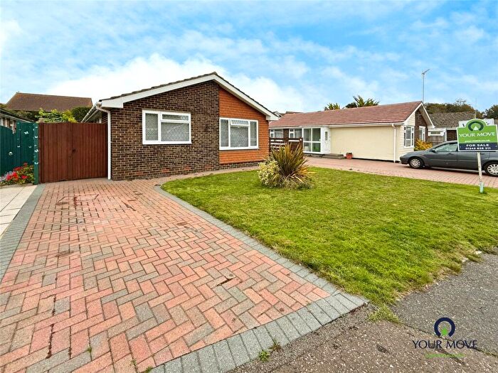 3 Bedroom Bungalow For Sale In Westminster Drive, Bognor Regis, West Sussex, PO21
