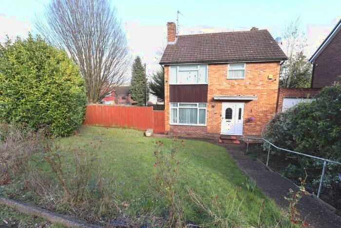 3 Bedroom Detached House To Rent In Deeds Grove, High Wycombe, HP12