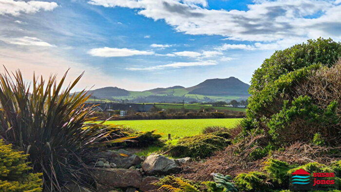 3 Bedroom Detached Bungalow For Sale In Wern Y Wylan, Morfa Nefyn, LL53