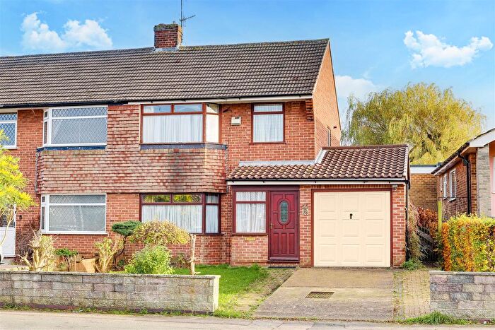 3 Bedroom Semi-Detached House For Sale In Rolleston Drive, Arnold, Nottinghamshire, NG5