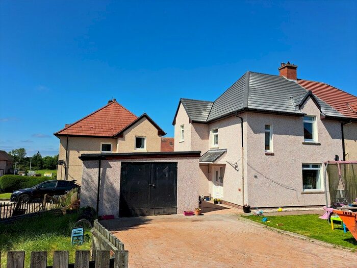 4 Bedroom Semi-Detached House To Rent In Dean Street, Whitburn, Bathgate, EH47
