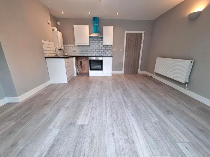 1 Bedroom Flat To Rent In Richmond Rd, Roath, Cardiff, CF24
