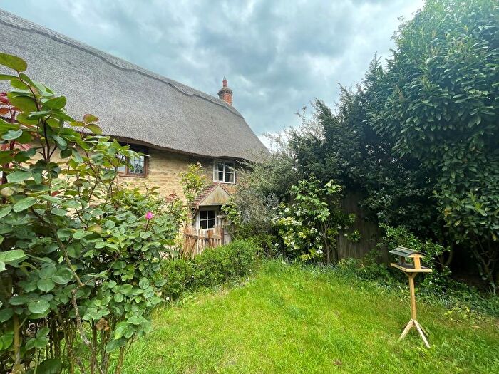 2 Bedroom Cottage For Sale In Stoney Cottage, Park Lane, Sharnbrook, Bedfordshire, MK44