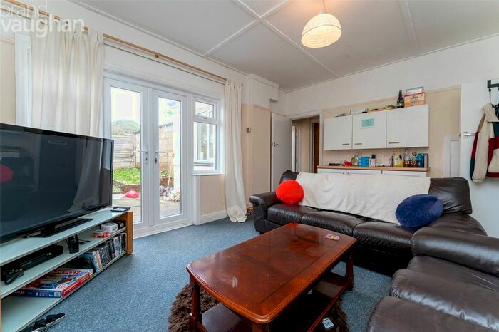 5 Bedroom End Of Terrace House To Rent In Crayford Road, Brighton, BN2