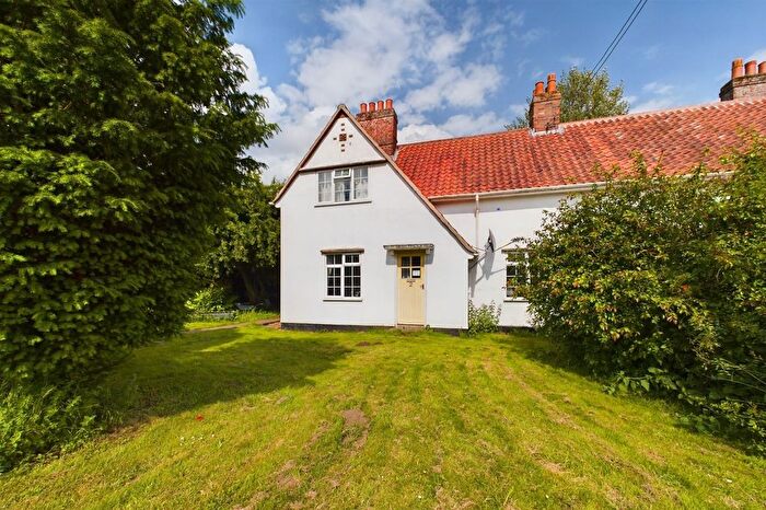 2 Bedroom Cottage To Rent In Wretham, Thetford, IP24
