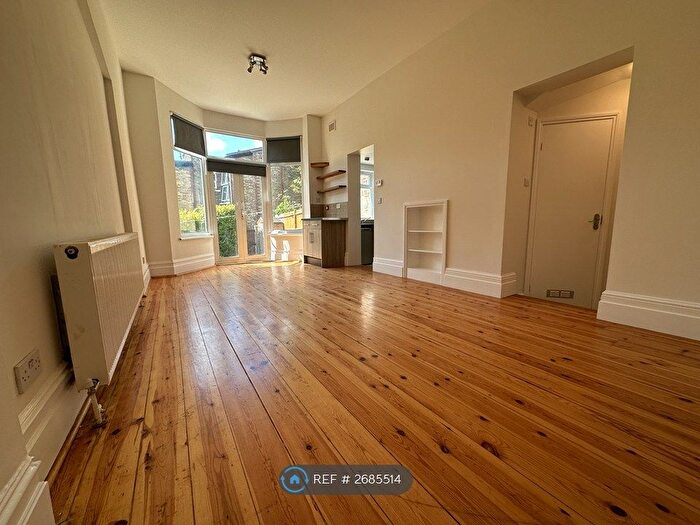 1 Bedroom Flat To Rent In Muswell Hill, London, N10