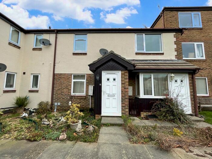 2 Bedroom Flat To Rent In Sandown, Monkseaton, NE25