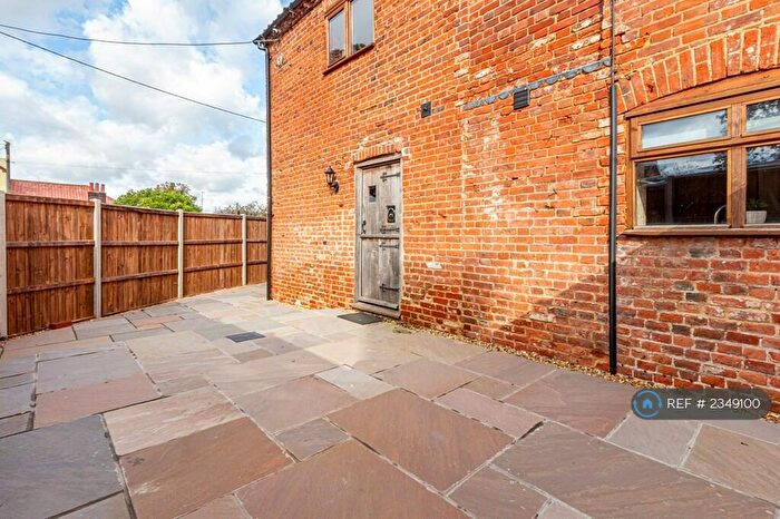 2 Bedroom Semi-Detached House To Rent In Holt Road, Cawston, Norwich, NR10