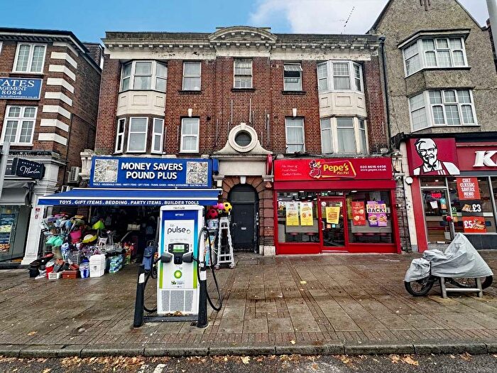 2 Bedroom Flat For Sale In A Watford Way, Hendon, London, NW4