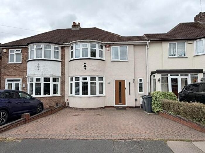 3 Bedroom Semi-Detached House For Sale In Mildenhall Road, Great Barr, Birmingham, B42