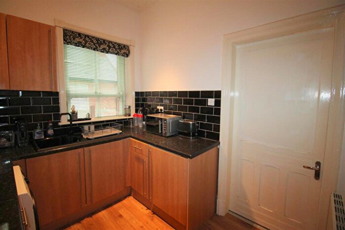 1 Bedroom Flat For Sale In North Promenade, Lytham St. Annes, FY8