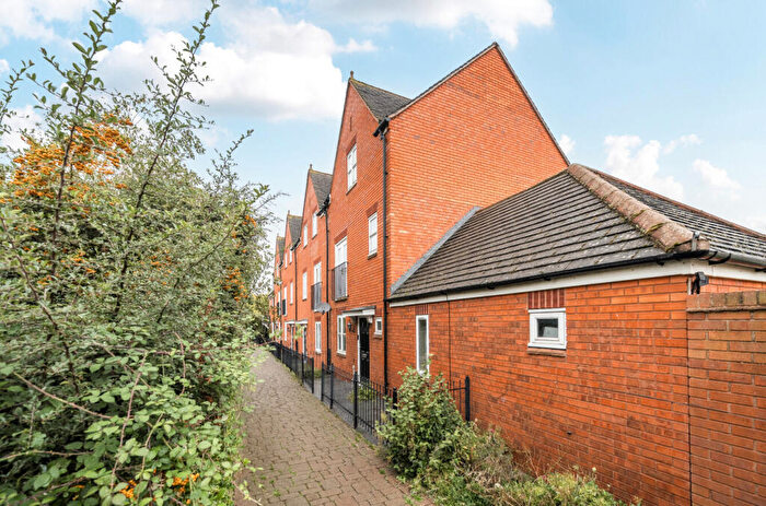 3 Bedroom End Of Terrace House For Sale In Redwing Walk, Walton Cardiff, Tewkesbury, GL20