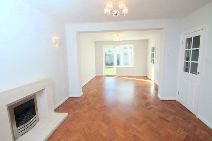 4 Bedroom House To Rent In Wickham Road, Beckenham, BR3