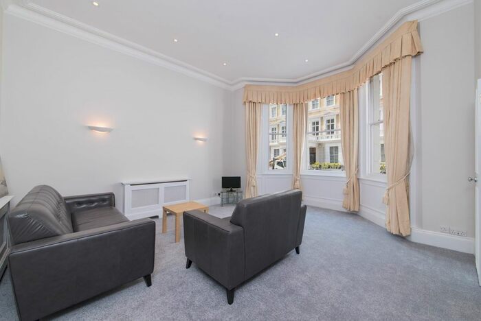 2 Bedroom Flat To Rent In Manson Place, London, SW7