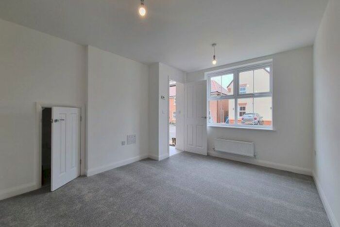 3 Bedroom Property To Rent In Steventon Close, Tamworth, B78