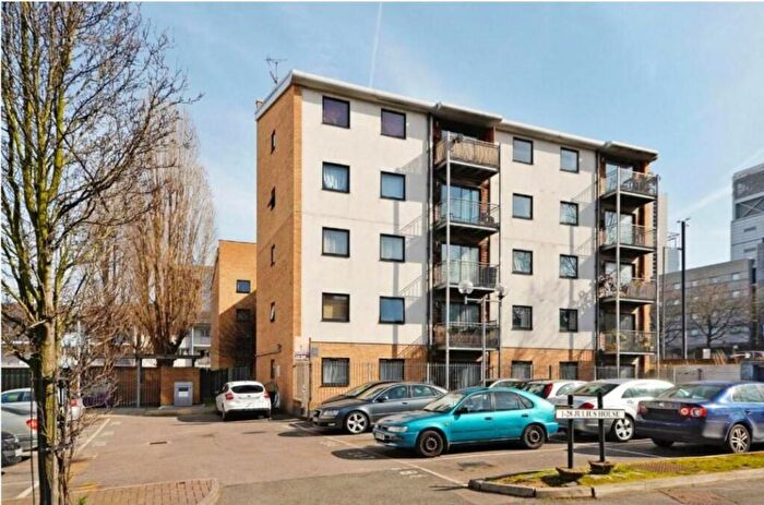 2 Bedroom Flat To Rent In Blair Street, London, E14