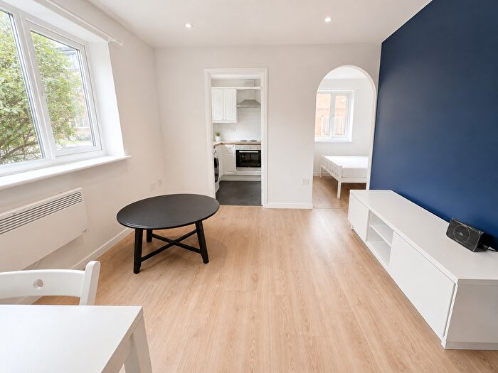 1 Bedroom Flat To Rent In West Ham, London, E15
