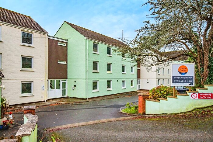 3 Bedroom Flat For Sale In Little Haven, Haverfordwest, SA62