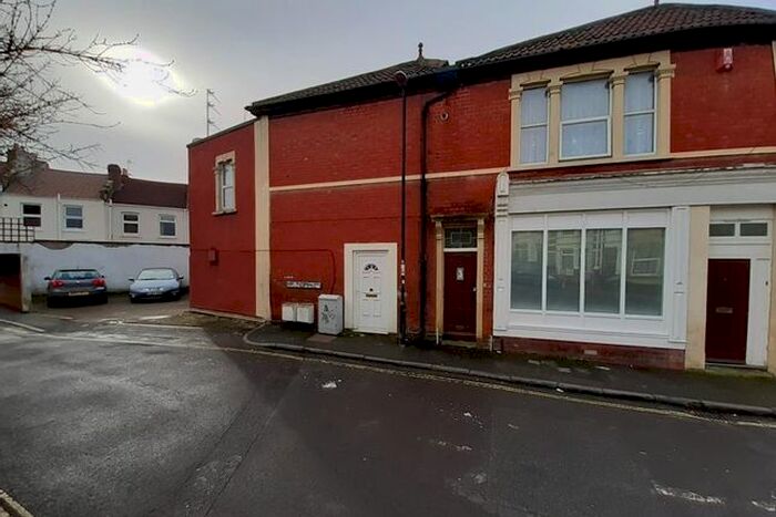 1 Bedroom Flat To Rent In Hayward Road, Barton Hill, Bristol BS5