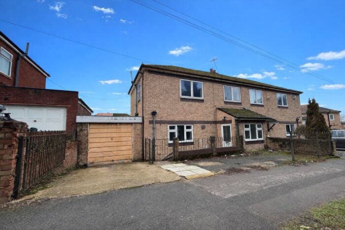 3 Bedroom House To Rent In Oakley Road, SO16