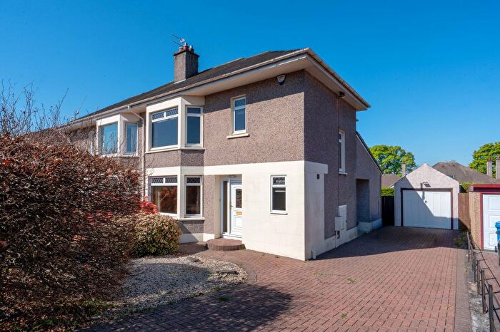 3 Bedroom Semi Detached House For Sale In Queens Crescent, Falkirk, FK1
