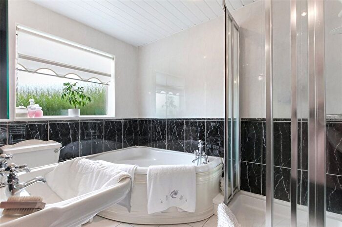 4 Bedroom Detached House For Sale In Stirling Drive, Gourock, Inverclyde, PA19