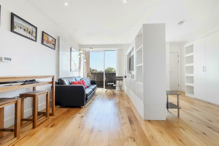 Apartment To Rent In Riverdale House, Molesworth Street, Lewisham, London, SE13