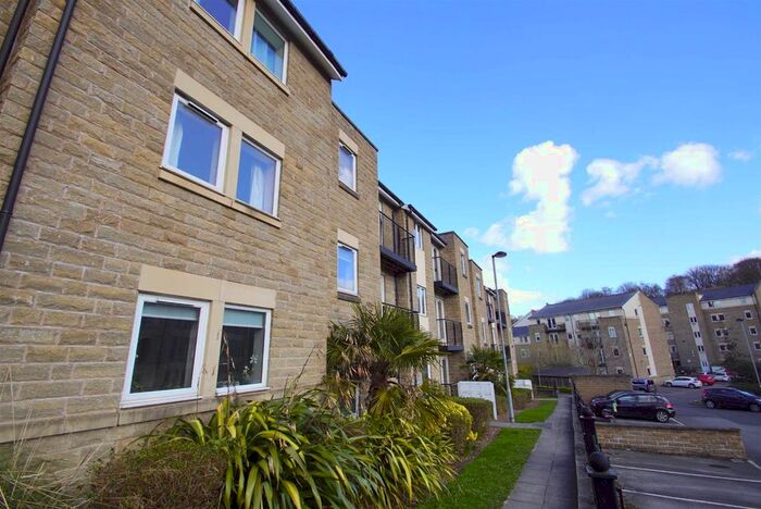 2 Bedroom Flat To Rent In Murray Court, Cornmill View Horsforth, Leeds, LS18