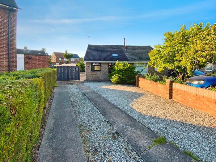 2 Bedroom Semi-Detached Bungalow For Sale In Burbage Avenue, Hull, HU8