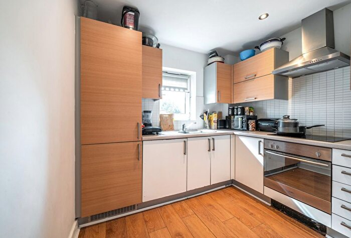 2 Bedroom Flat For Sale In Derwent Court, Riverside Close, Romford, RM1