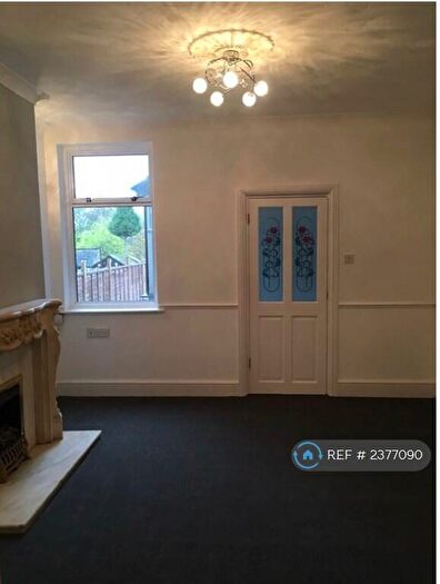 4 Bedroom Terraced House To Rent In Bearwood Hill Road, Burton On Trent, DE15