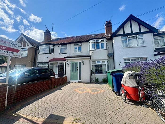 4 Bedroom Terraced House To Rent In Drew Gardens, Greenford, UB6