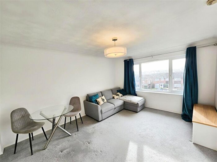 1 Bedroom Flat For Sale In Coleridge Way, Orpington, BR6