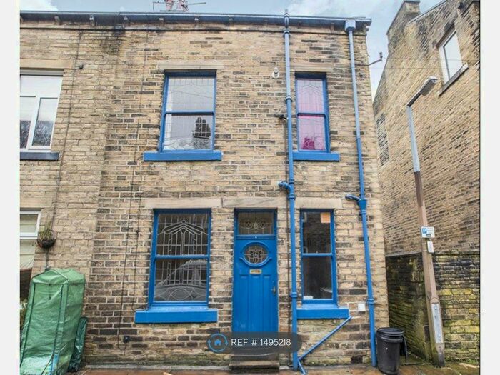 2 Bedroom End Of Terrace House To Rent In Sackville Street, Hebden Bridge, HX7