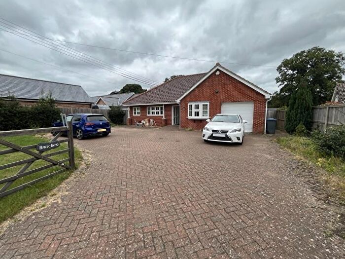 3 Bedroom Detached Bungalow For Sale In Mill Piece, Nacton, Ipswich, IP10