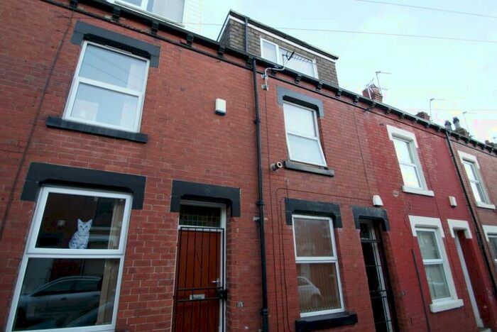 4 Bedroom Terraced House To Rent In Welton Place, Hyde Park, Leeds, LS6