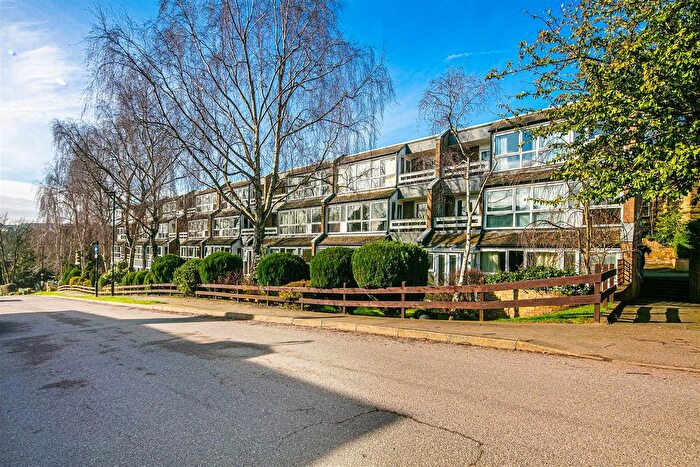 1 Bedroom Flat For Sale In Flat Storthwood Court, Storth Lane, Ranmoor, S10