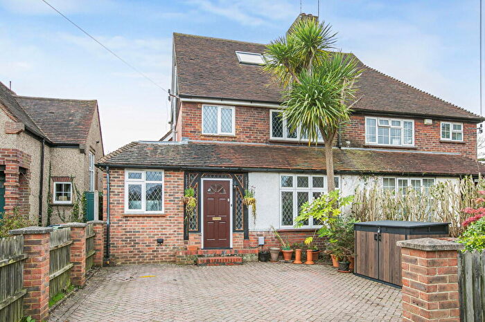 4 Bedroom Semi-Detached House For Sale In Daryngton Drive, Merrow, GU1