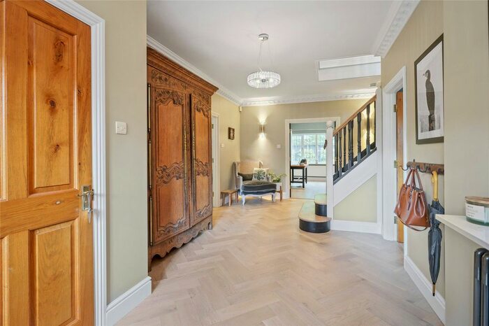 5 Bedroom Detached House For Sale In Beechwood Avenue, Weybridge, Surrey, KT13