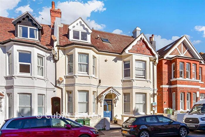 3 Bedroom Flat For Sale In Granville Road, Hove, East Sussex, BN3