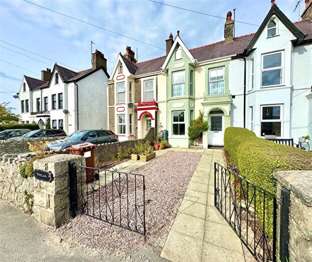 3 Bedroom Town House For Sale In Lon Penrhos, Morfa Nefyn, LL53
