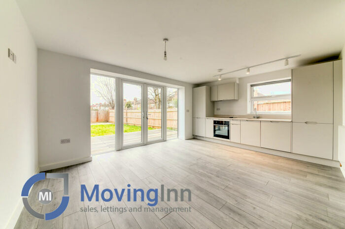 1 Bedroom Flat To Rent In Bensham Lane, Thornton Heath, Surrey, CR7