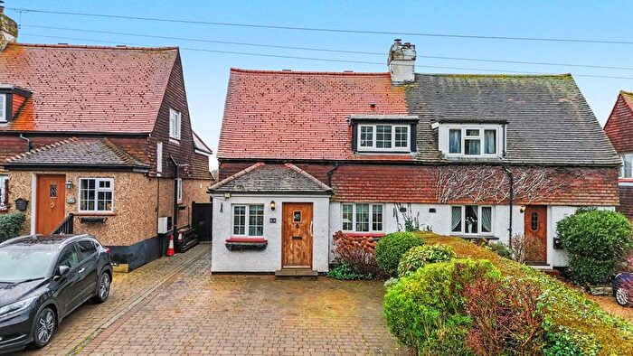 2 Bedroom Semi Detached House For Sale In School Lane, Horton Kirby, Dartford, DA4