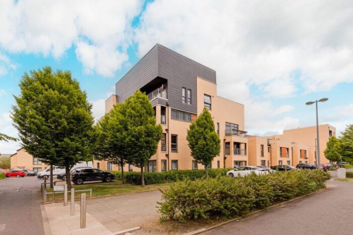 2 Bedroom Flat For Sale In / Collier Place, Edinburgh, EH16