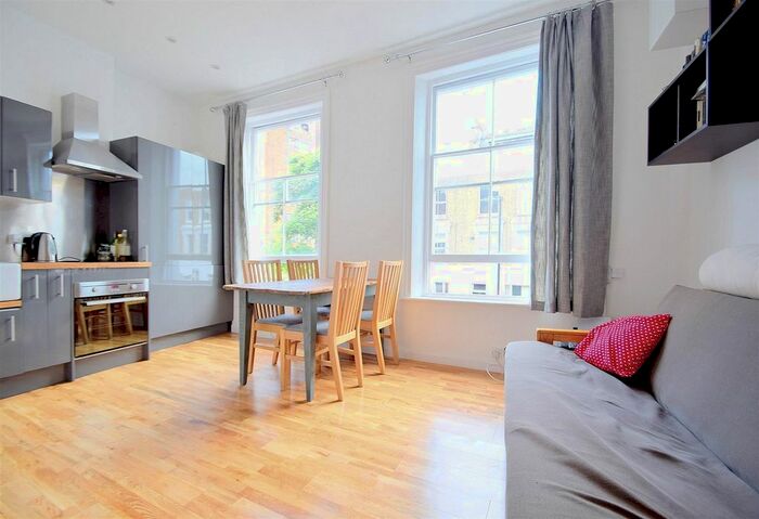 1 Bedroom Flat To Rent In Newington Green Road, London, N1