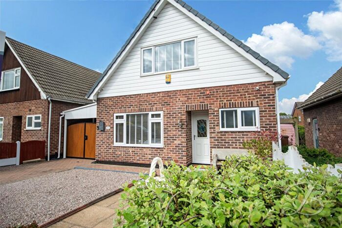 3 Bedroom Detached Bungalow For Sale In Farmcroft Road, Mansfield Woodhouse, Mansfield, NG19