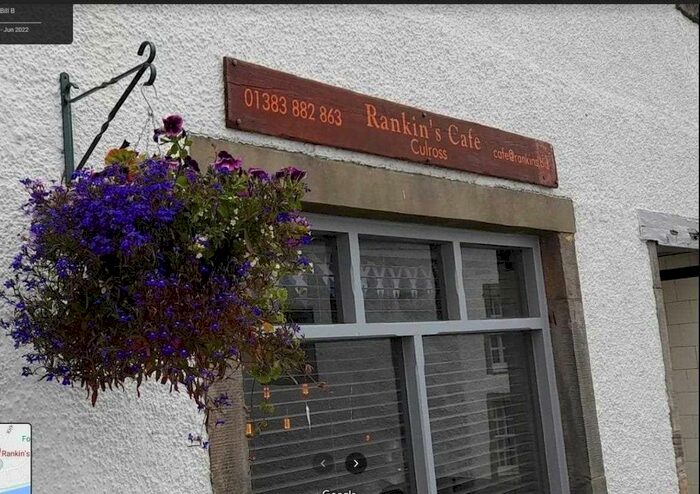 Property For Sale In Cafe, The Cross, Tanhouse Brae, Culross, KY12