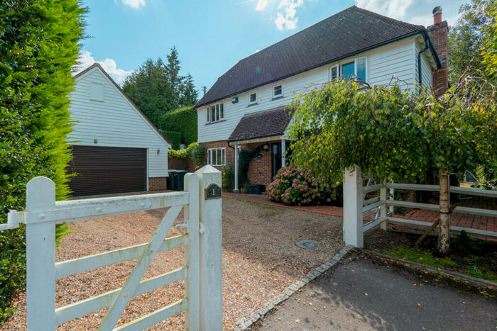 4 Bedroom Detached House For Sale In Thanington Court Farm, Thanington Road, Canterbury, CT1