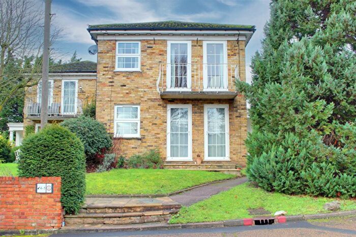 2 Bedroom Apartment To Rent In Thunder Court, Ware, SG12