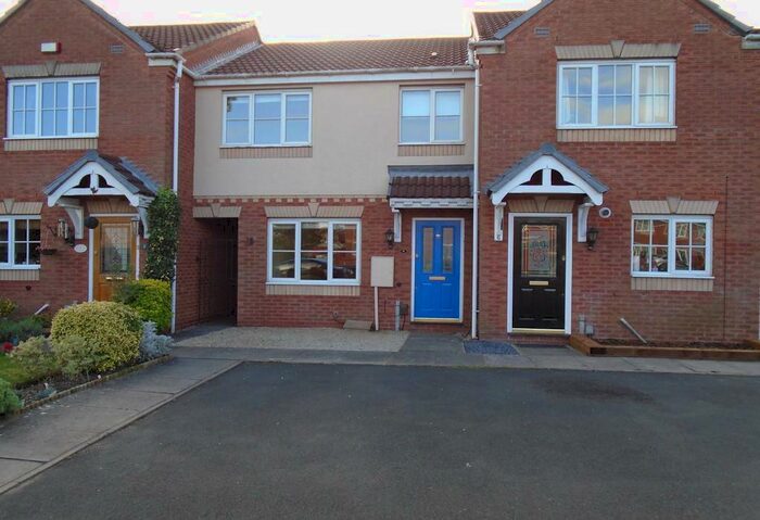 3 Bedroom Town House To Rent In Smallwood Close, Pype Hayes, Birmingham, B24